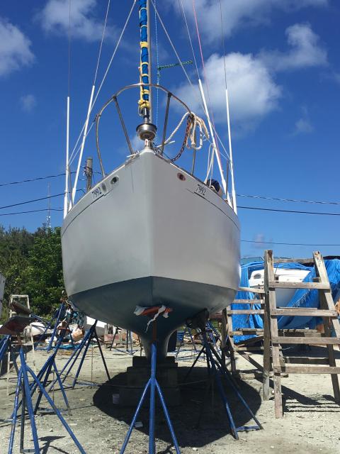 28 MorganOutlander sailboat 3 feet keel