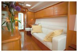 44' Luxury Catamaran