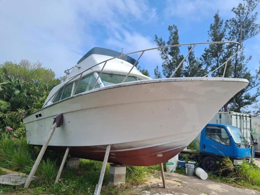 SOLD - Silverton 28’ Project Boat