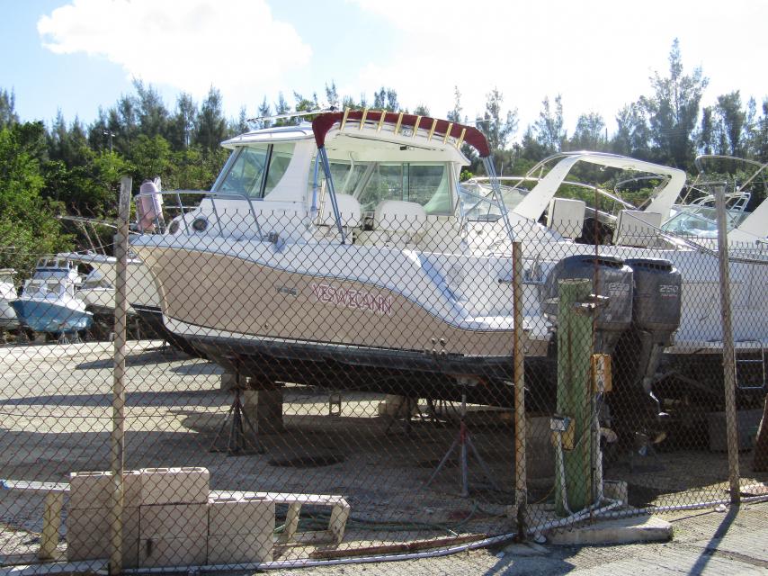 Seaswirl Striper 2901 WA Fishing Boat/ Cuddy Cabin