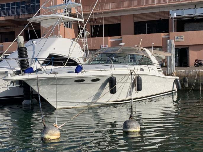 SOLD - Sea Ray 370 Express - Diesel