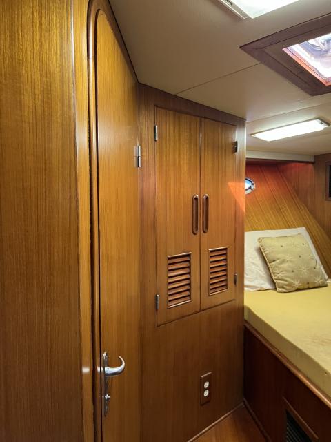 SOLD - Jefferson Viscount Motor Yacht