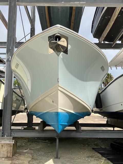 This Cobia 296 Center Console is the perfect pleasure boat and fishing platform and is ready for you