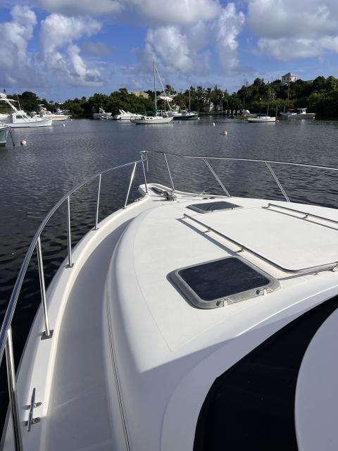 Tiara Yachts 4300 Convertible