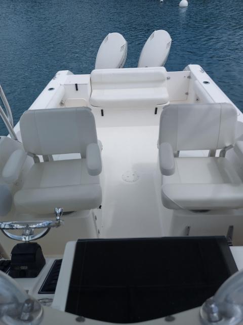 2006 Pursuit 2570 Offshore Cuddy Cabin