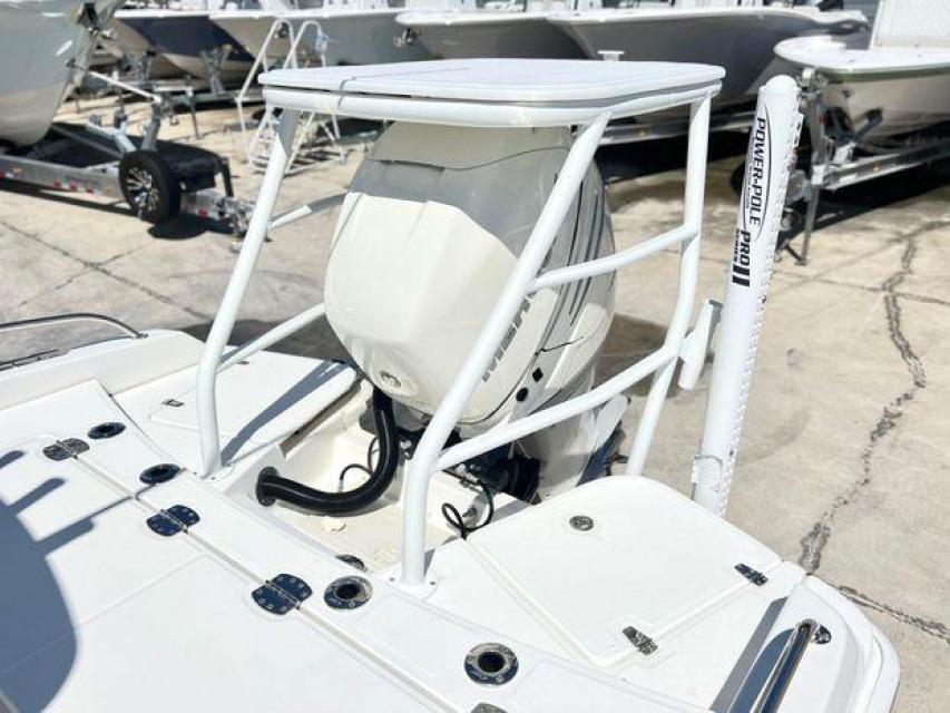 2018 Boston Whaler