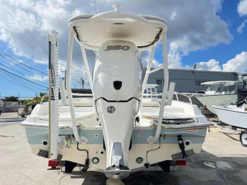 2018 Boston Whaler