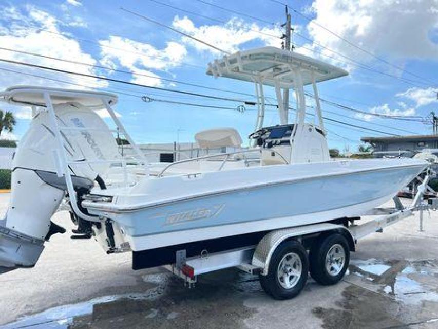 2018 Boston Whaler