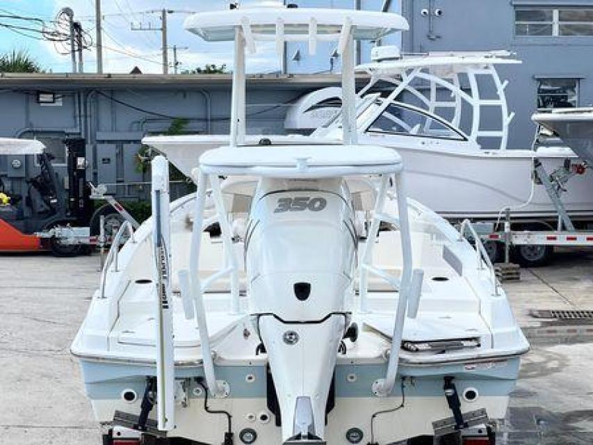 2018 Boston Whaler