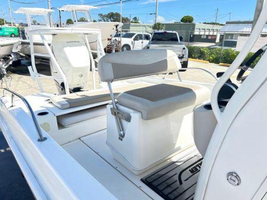 2018 Boston Whaler