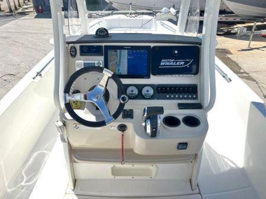 2018 Boston Whaler