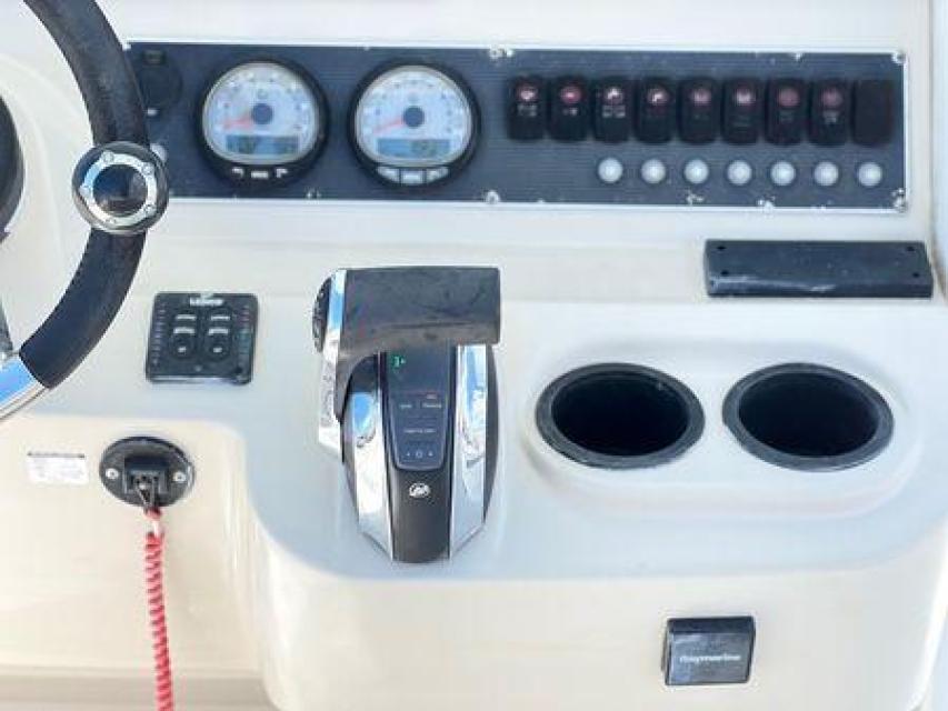 2018 Boston Whaler