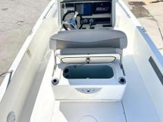 2018 Boston Whaler