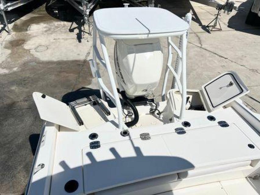 2018 Boston Whaler