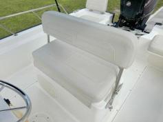 2022 17ft Boston Whaler Montauk