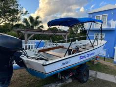 13 FT  Boston Whaler