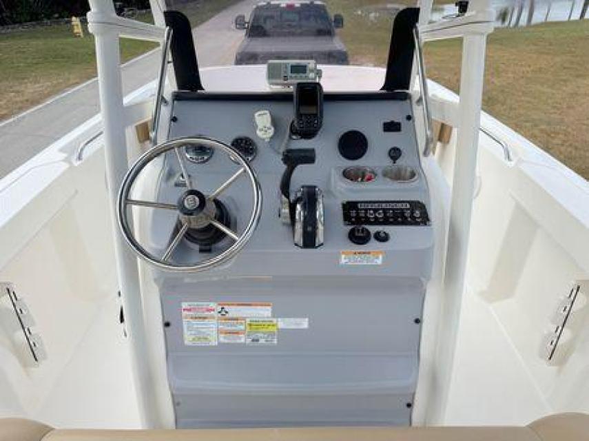 2022 Center Console