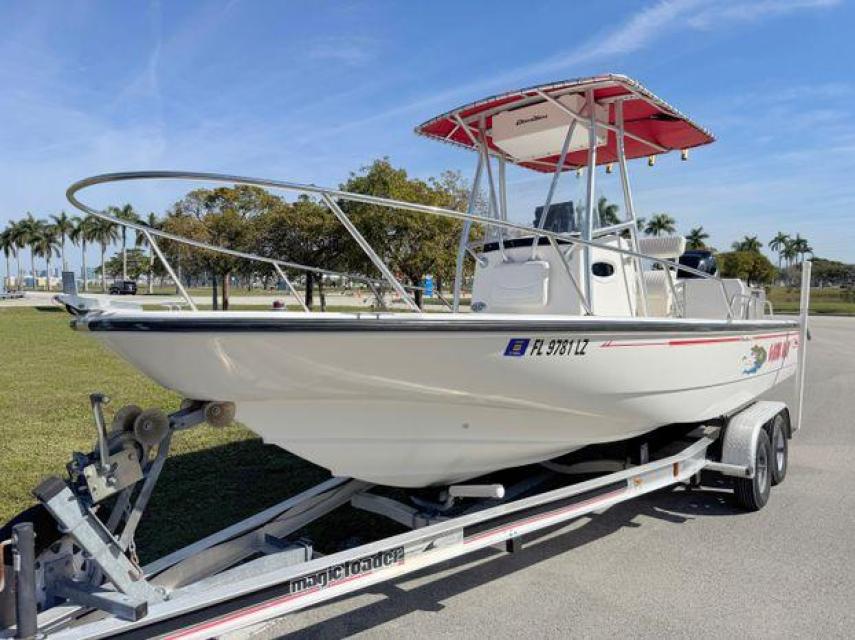 Boston Whaler Dauntless