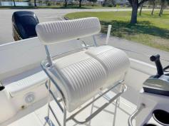 Boston Whaler Dauntless