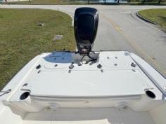 Boston Whaler Dauntless