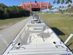 Boston Whaler Dauntless