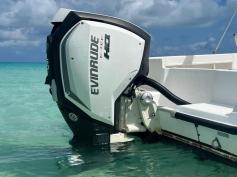 19.5' Mako center console, Evinrude with 195 hours