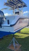 21 Outrage Boston Whaler Center Console