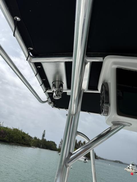 2011 Sea Hunt Triton 22.5
