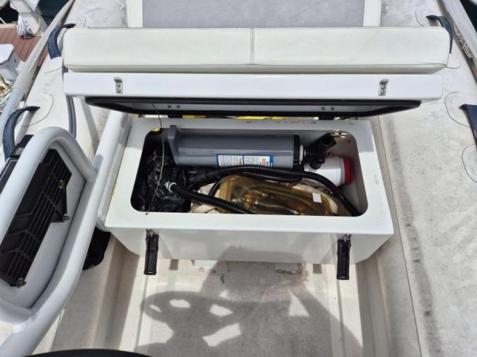 10' MERCURY FIBERGLASS RIB