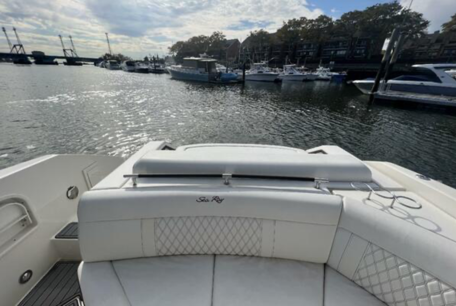 Sea Ray SLX 310