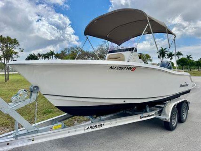 2019 NauticStar 2102 Legacy 186hrs