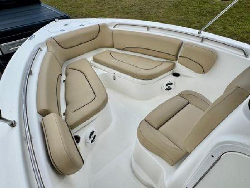 2019 NauticStar 2102 Legacy 186hrs