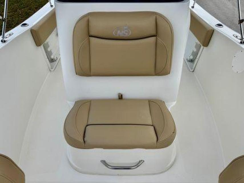 2019 NauticStar 2102 Legacy 186hrs