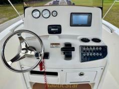 2019 NauticStar 2102 Legacy 186hrs
