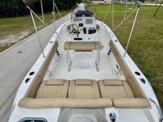 2019 NauticStar 2102 Legacy 186hrs