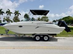 2023 Crownline E235 XS