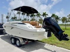 2023 Crownline E235 XS