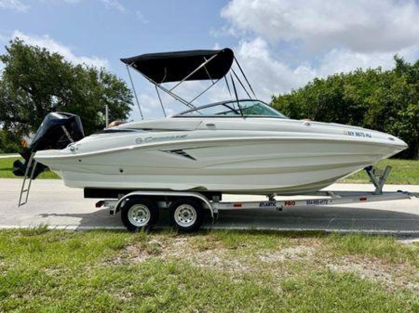 2023 Crownline E235 XS