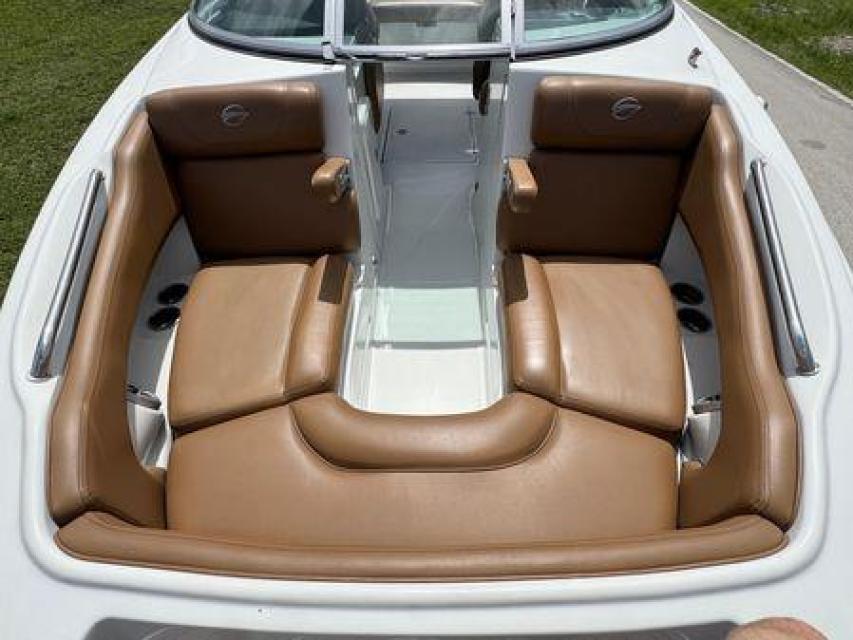 2023 Crownline E235 XS