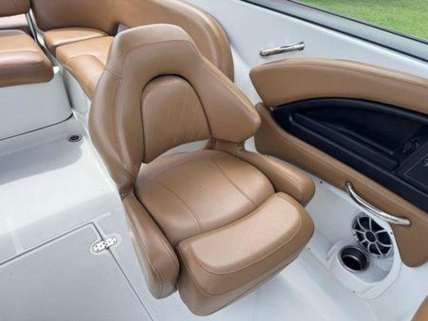 2023 Crownline E235 XS