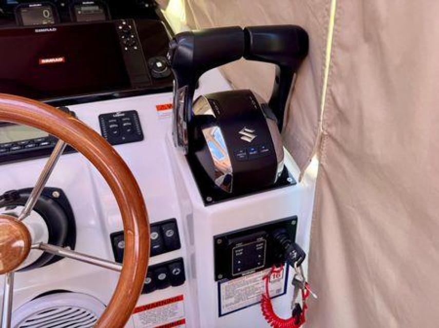 JEANNEAU MERRY FISHER 855 2023 Suzuki 200hps 54hrs