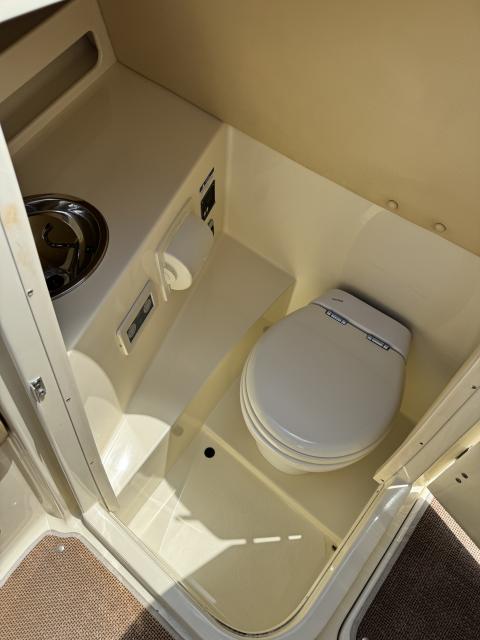 OFF MARKET - Chris Craft Launch Lone Star - Off Market