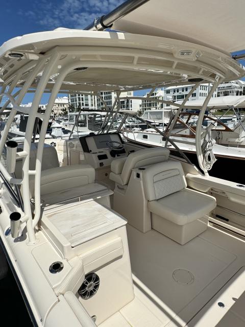 SOLD - Grady White Freedom 285 Dual Console