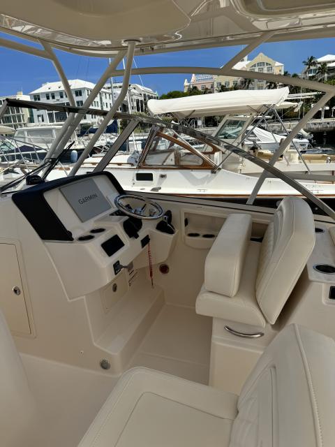 SOLD - Grady White Freedom 285 Dual Console