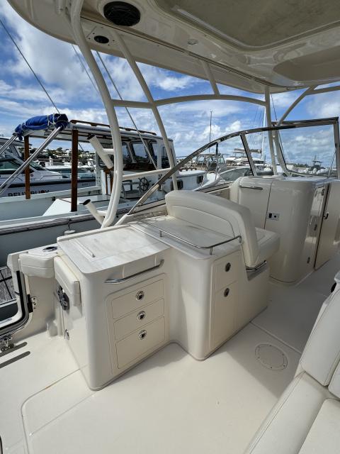 SOLD - Grady White Freedom 285 Dual Console
