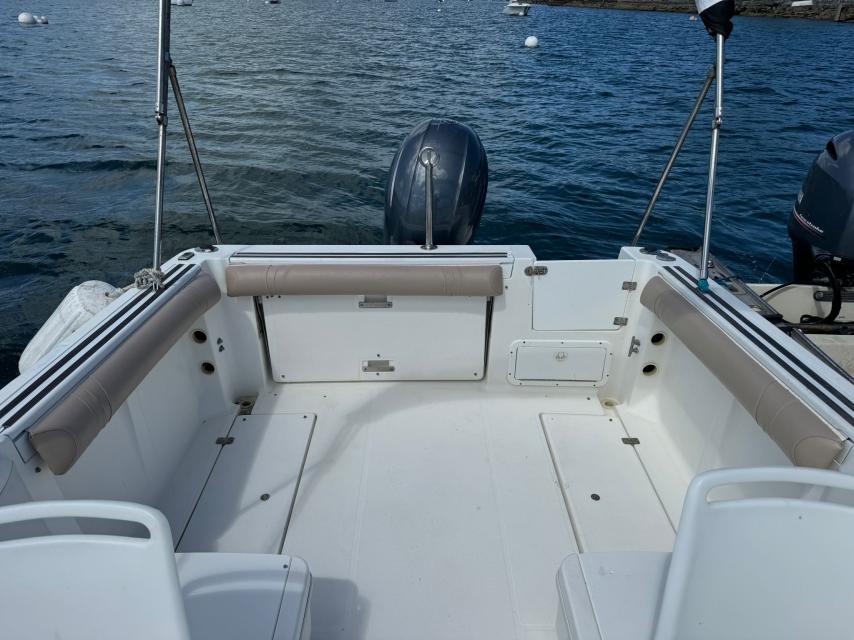 SOLD - Wellcraft 210 Dual Console with new 200hp Yamaha 4-Stroke
