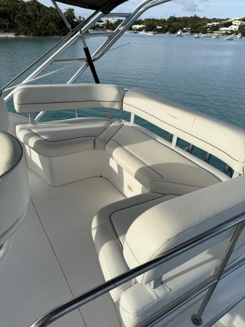 2011 Silverton 36 Sport Fishing, Diesel, liveaboard.