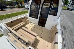 2019 Ranger Tug 257hrs