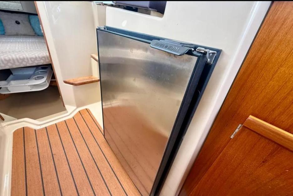 2019 Ranger Tug 257hrs