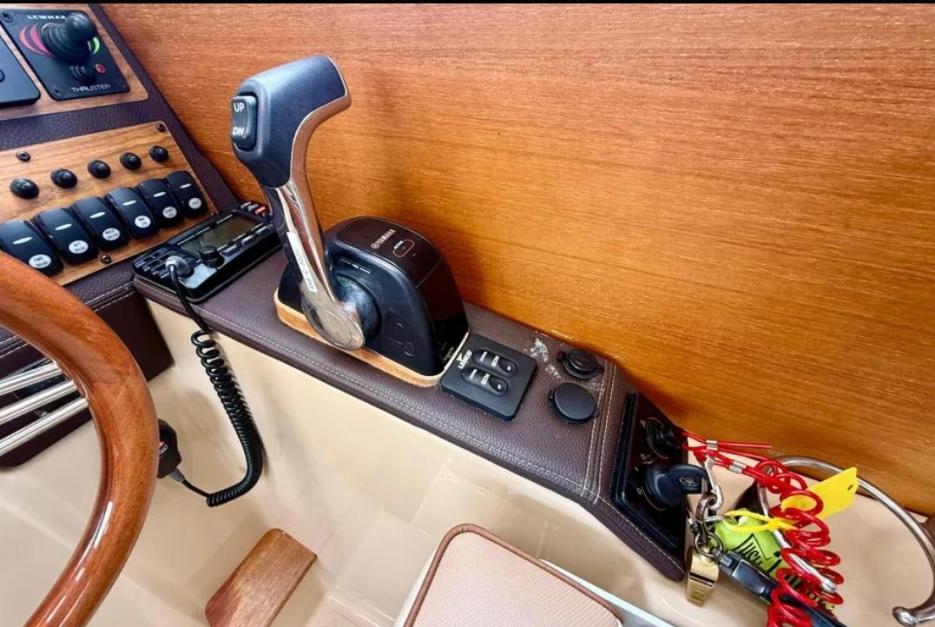 2019 Ranger Tug 257hrs